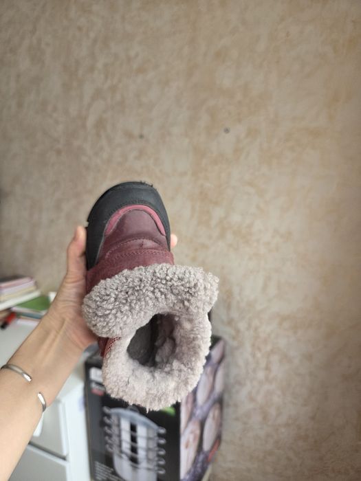 Продам детские сапоги