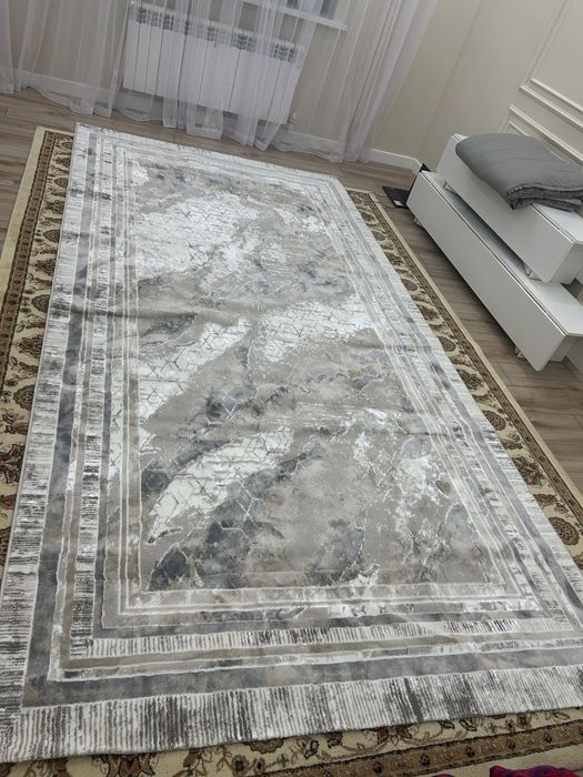 Продается новый ковер размером 200 ×400 см