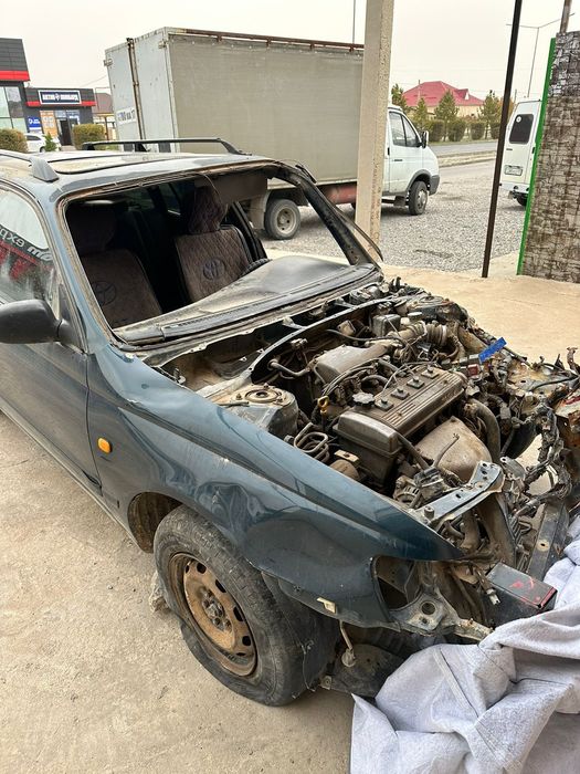 Тайота карина е запчасть