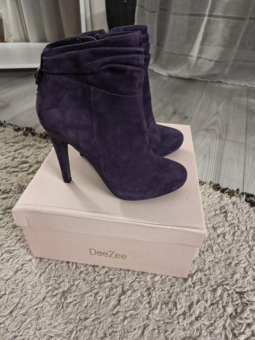 Vând botine cu toc Bata,mov