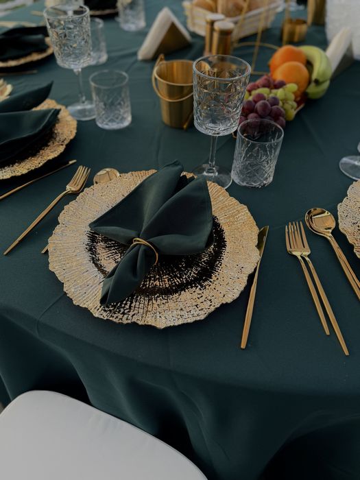 Inchiriere corturi , mese , scaune Chiavari , decor