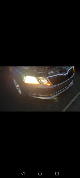 Far stânga  skoda octavia 3 facelift full  Led bixenon