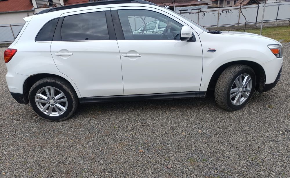 MITSUBISHI ASX 2011 — imagine 2