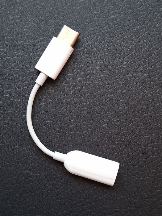Headphone Jack Adapter
USB-C to 3.5mm Xiaomi