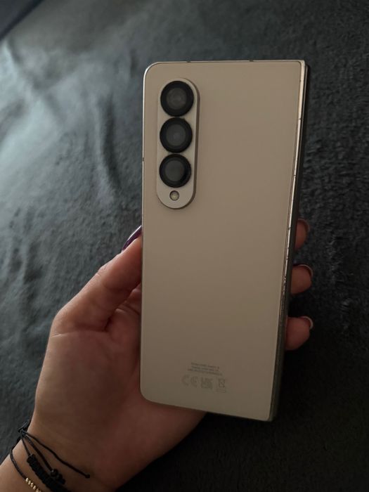 Samsung Galaxy Z Fold4