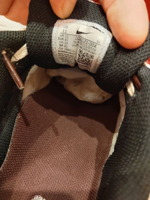 "Nike Air Max 90",N:45