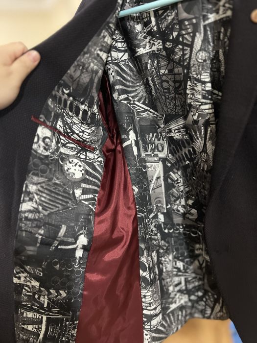 Пиджак мужской. Размер: М