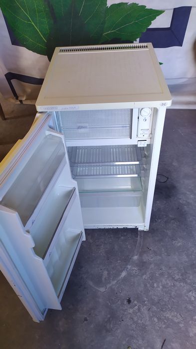 Продается холодильник Саратов 1225 м