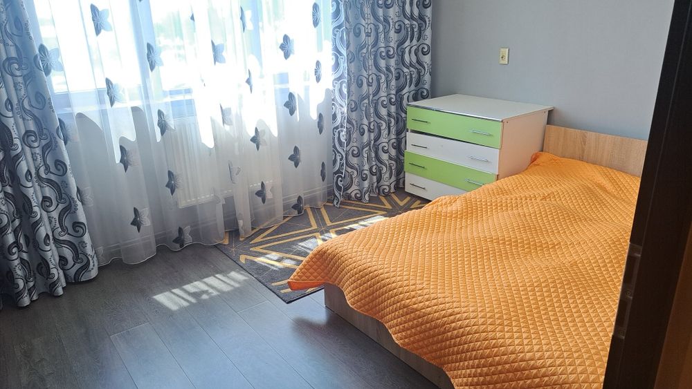 Vand apartament 3 camere, micro 3.