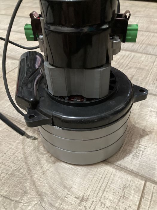 Motor aspirator masina de spalat pardoseli