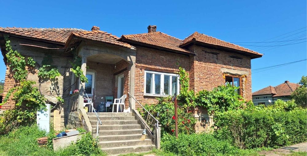 Vand casa in Gurasada