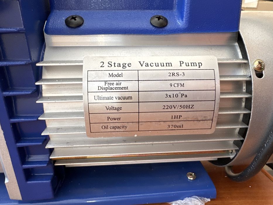 Pompa de vid Vevor noua