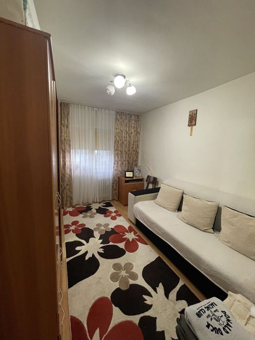 Apartament 3 cam decomandat - Valea Rosie