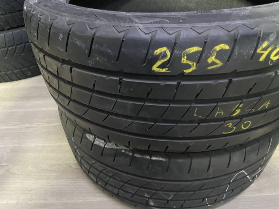 Продам шины 255/40 R20