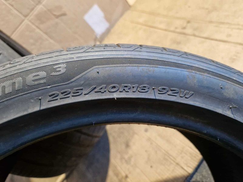 2 Hankook R18 225/40
летни гуми DOT1522