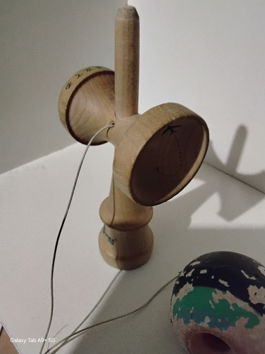 Kendama USA pro model Make Waves