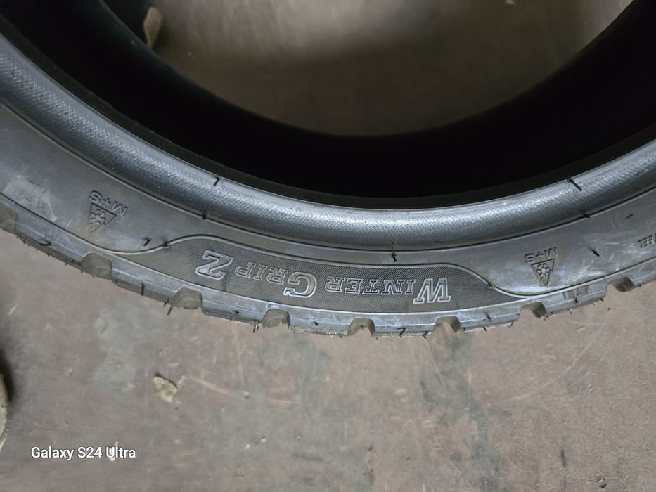 Зимни гуми за скутер 160/60/15