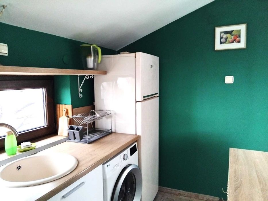 Дава се под наем Етаж от къща в Варна, м-т Акчелар - 120 кв.м за 548.25 € - Снимка #1