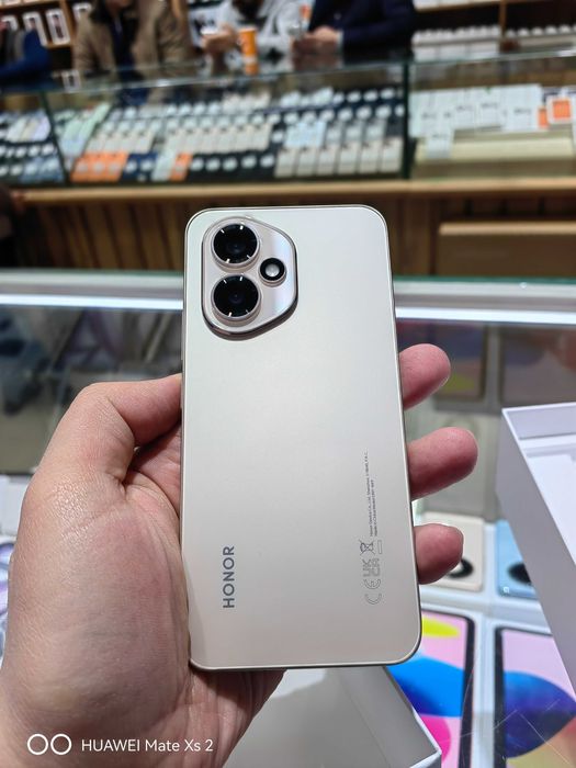 Honor 400 5G 8/256GB в идеальном состоянии полный комплект с гарантией