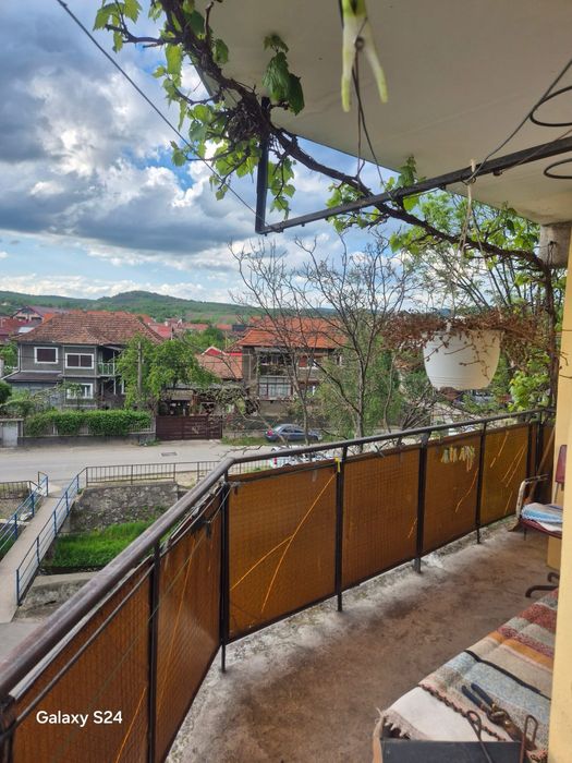 Apartament ultra central, 4 camere , 2 bai , 2 balcoane, 2 camari