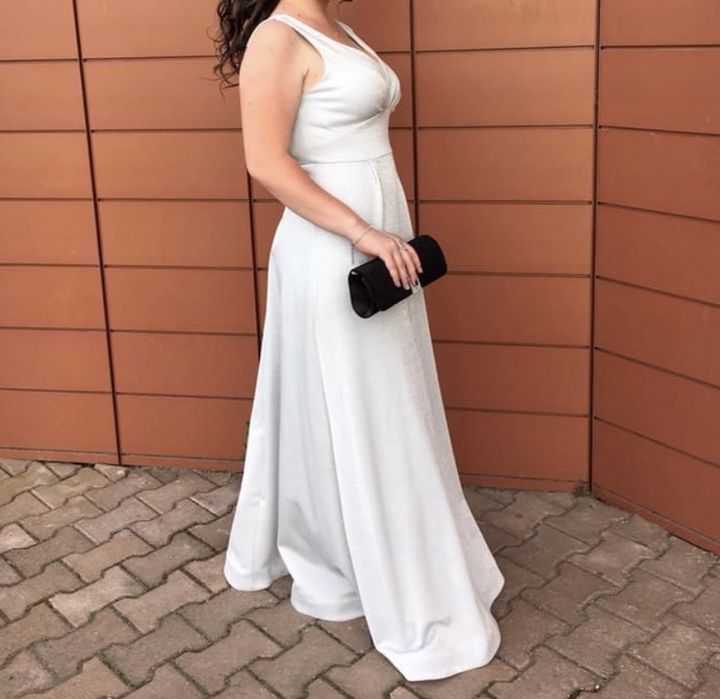 Официална рокля