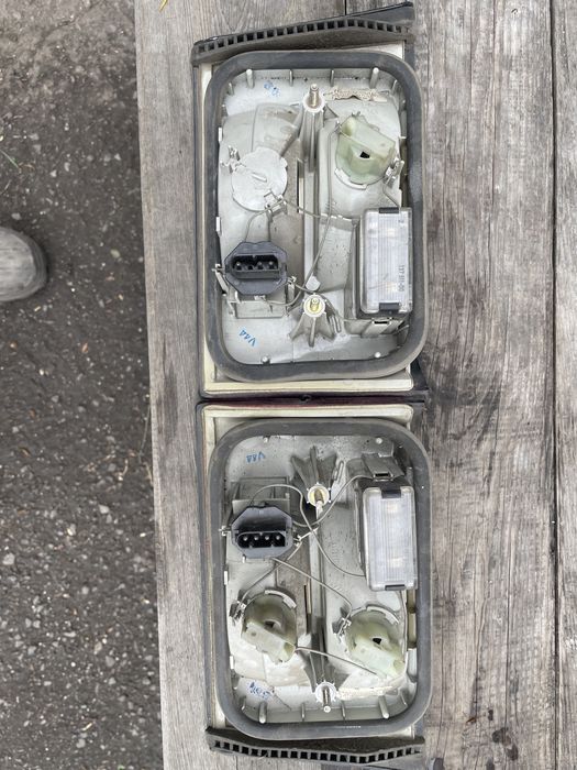 Фары задние габариты BMW E34