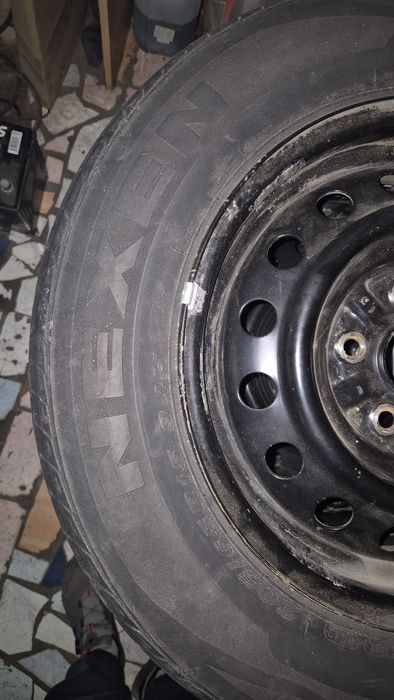 Продам диски с резиной на тойоту