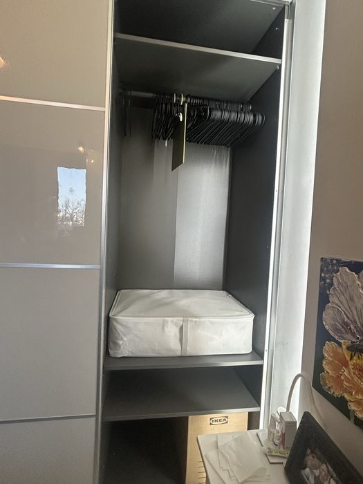 Dulap Pax 150x236 cu usi si accesorii