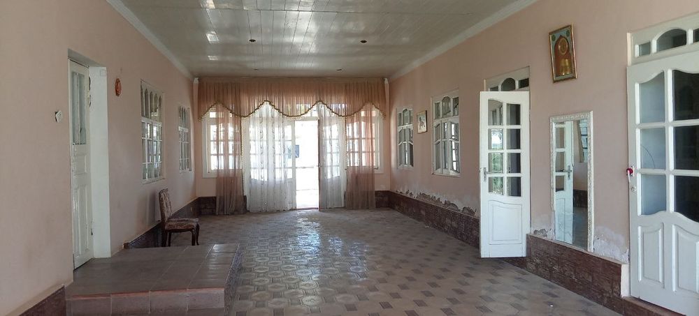 Ховли  сотилади(продается срочно)