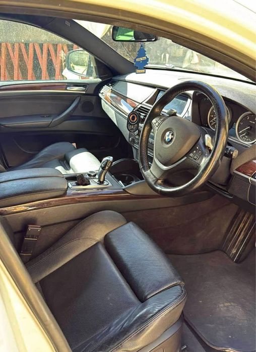 Dezmembrez bmw x 5 x 6