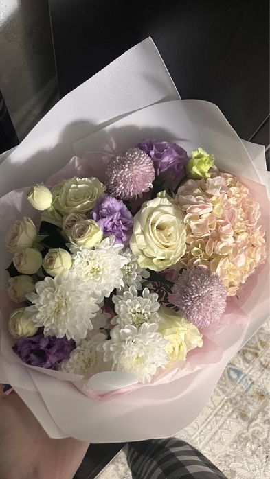 Продам букет цветов микс