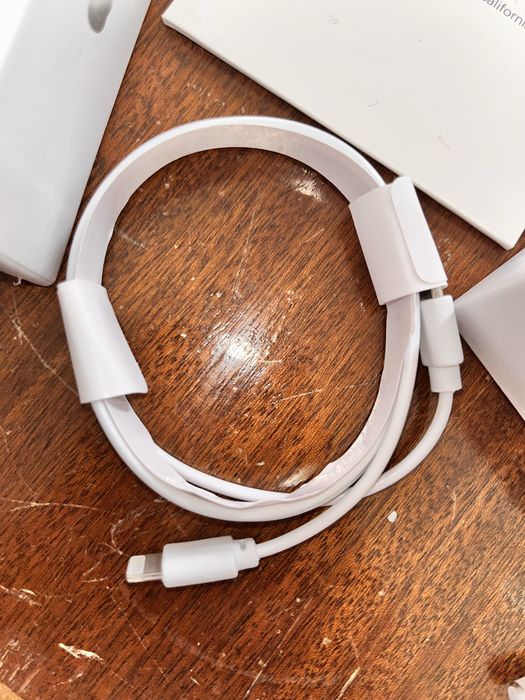 AirPods Pro только открытые