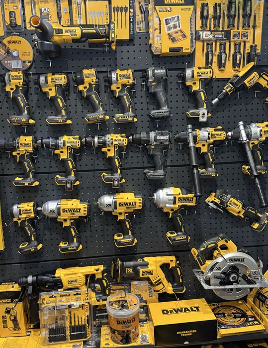 DeWALT Винтоверт DCD791 18V Brushless / Безчетков 70Nm