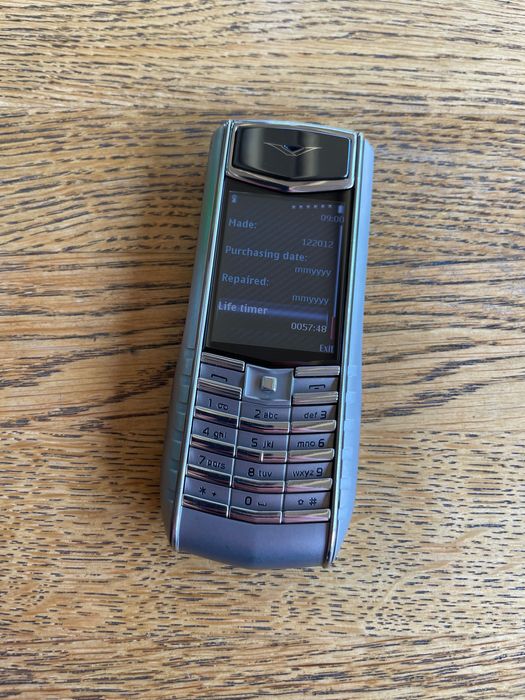 Vertu Ascent Ti оригинален