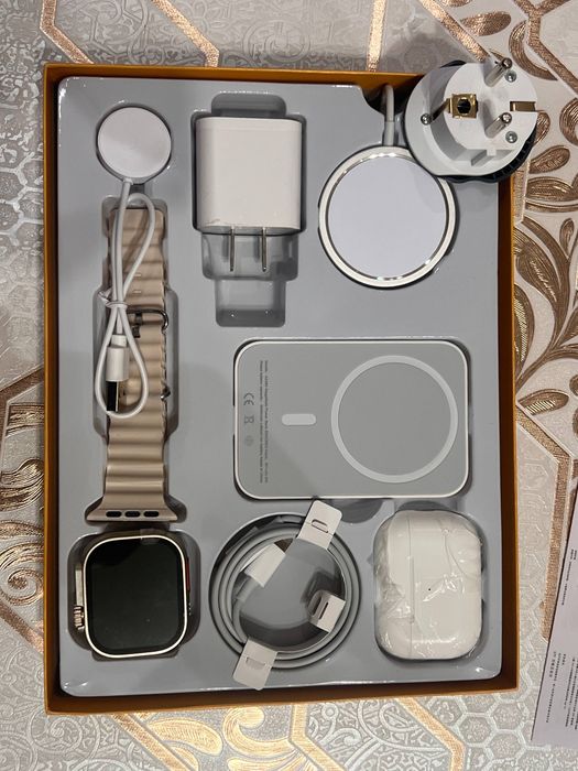 Смарт часы отличного качества и там все отличного качества все новое