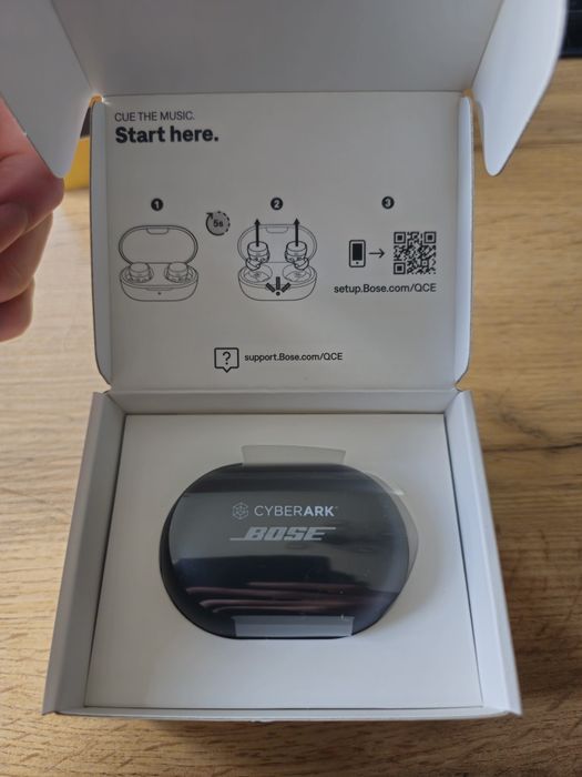 Rose quitecomfort earbuds