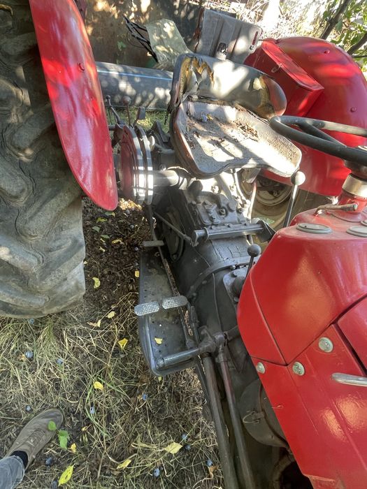Vand tractor Massey ferguson 135