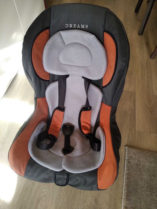 Детско столче за кола