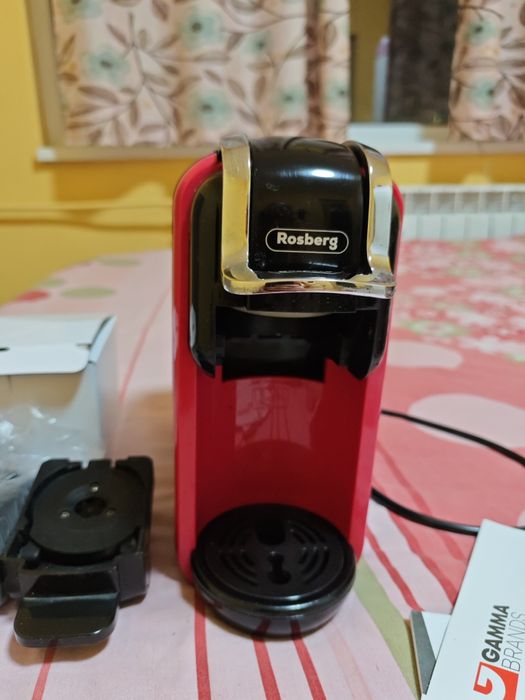 Rosberg кафемашина  5в1 мляно кафе и капсули с 9мес.гаранция
