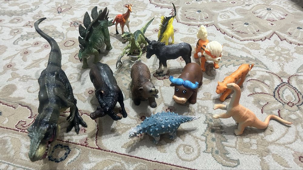 Ойыншықтар сатылады