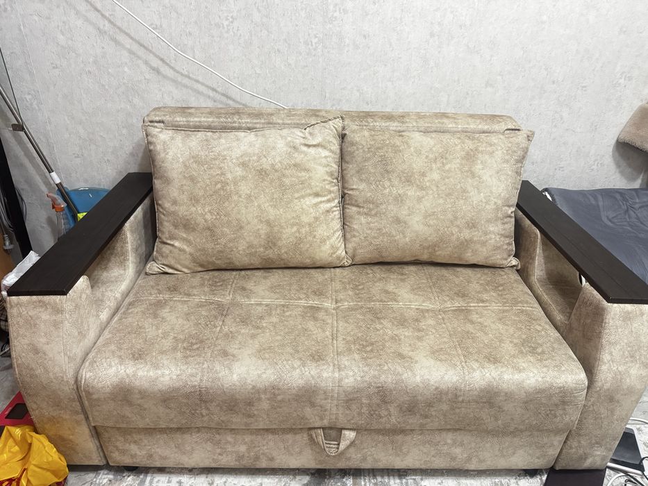 Диван, 120 см ширина