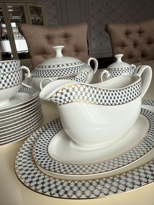 Чайно-столовый сервиз на 12 персон