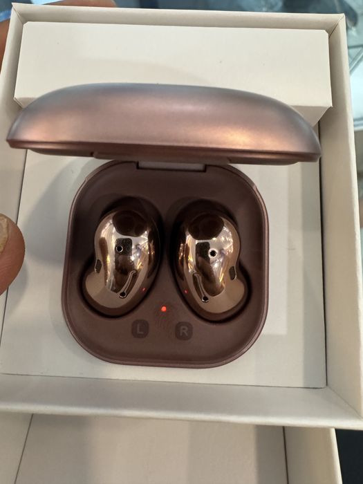 Продам buds Live