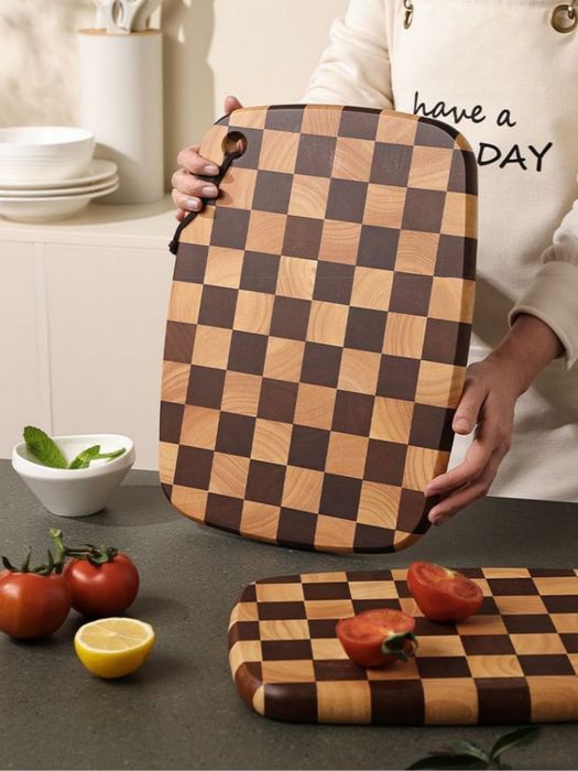 Разделочная доскa из ореха