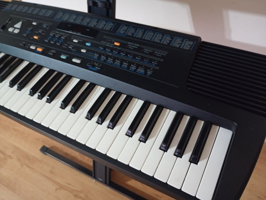 Roland  E16 E28 pian digital dinamic orga