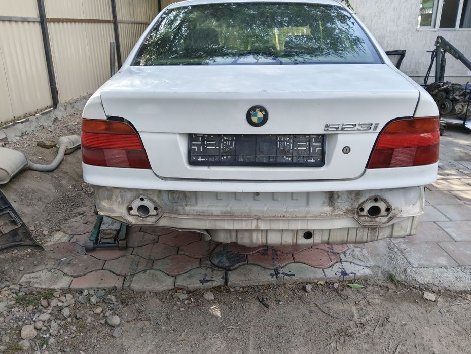Запчасти бмв е39
