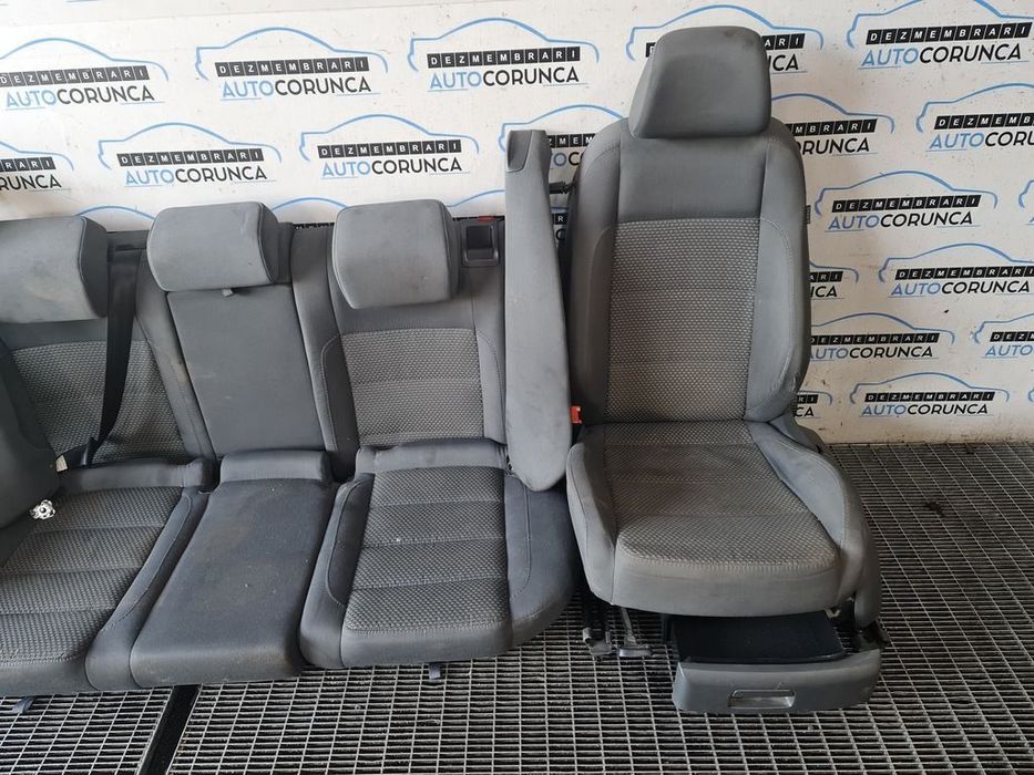 Interior complet Volkswagen Golf V Variant 2007 - 2009 Combi 4 Usi Volan Stanga (1346)