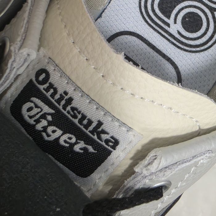 Onitsuka Tiger Mexico 66 damă – mărimea 36, argintiu - model deosebit