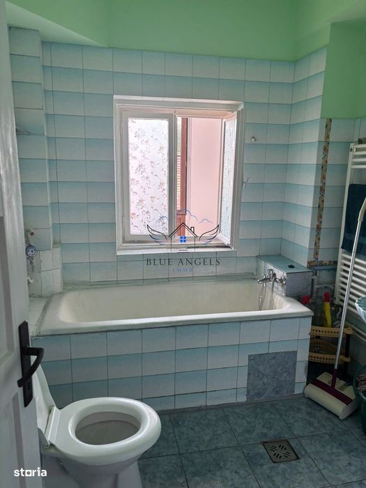 Apartament cu 3 camere – zona centrală