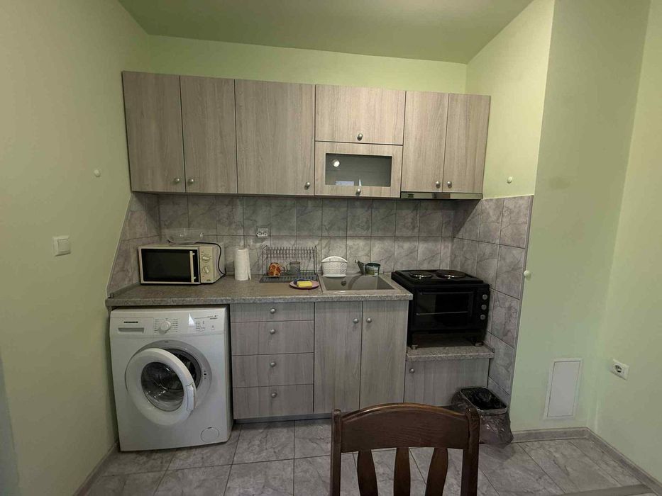 Двустаен апартамент, под наем, кв. Колхозен пазар